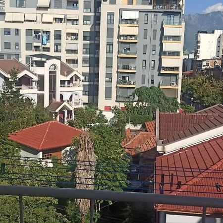 Royal 3 Hostel Тирана Екстериор снимка
