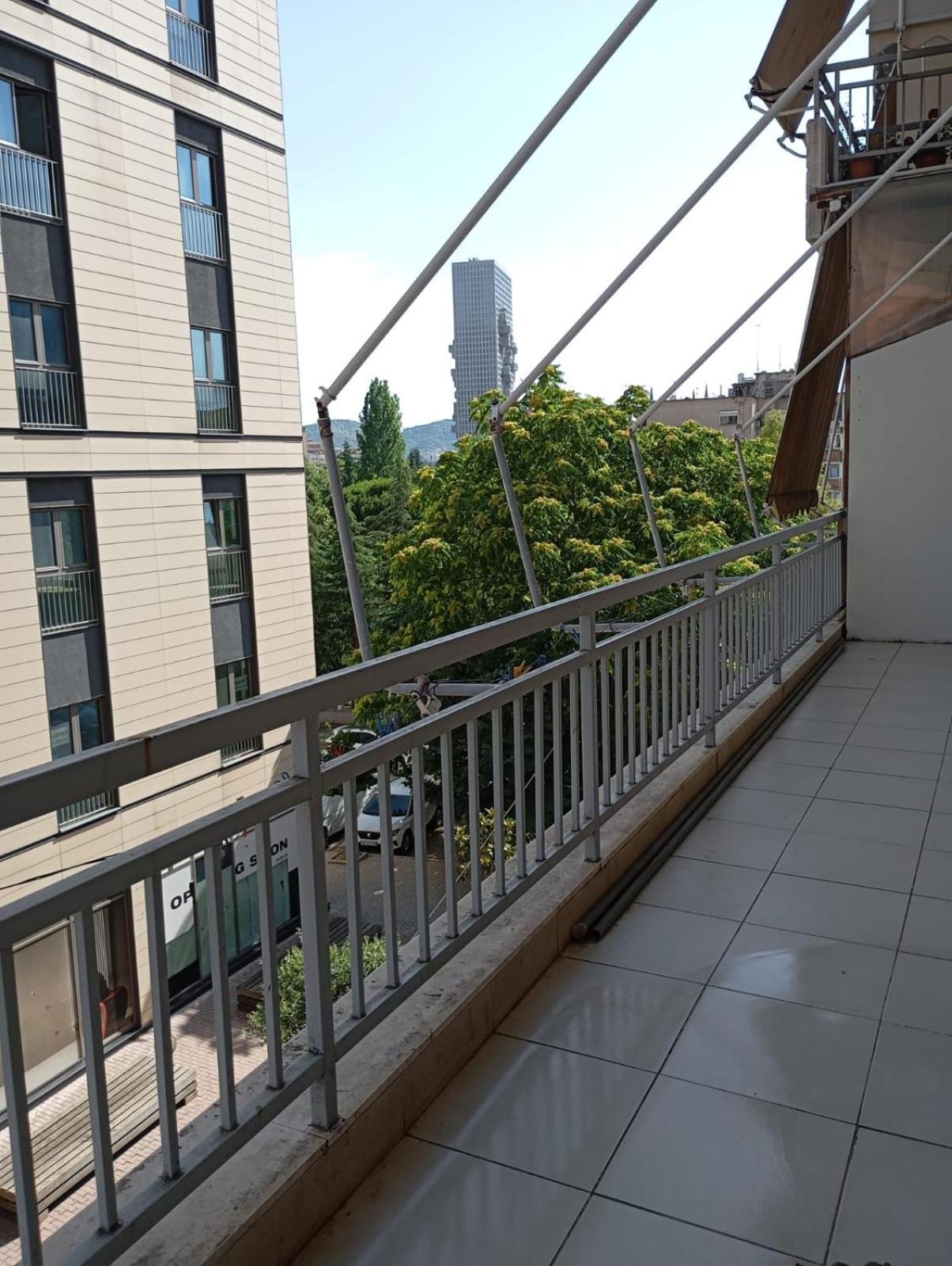 Royal 3 Hostel Тирана Екстериор снимка