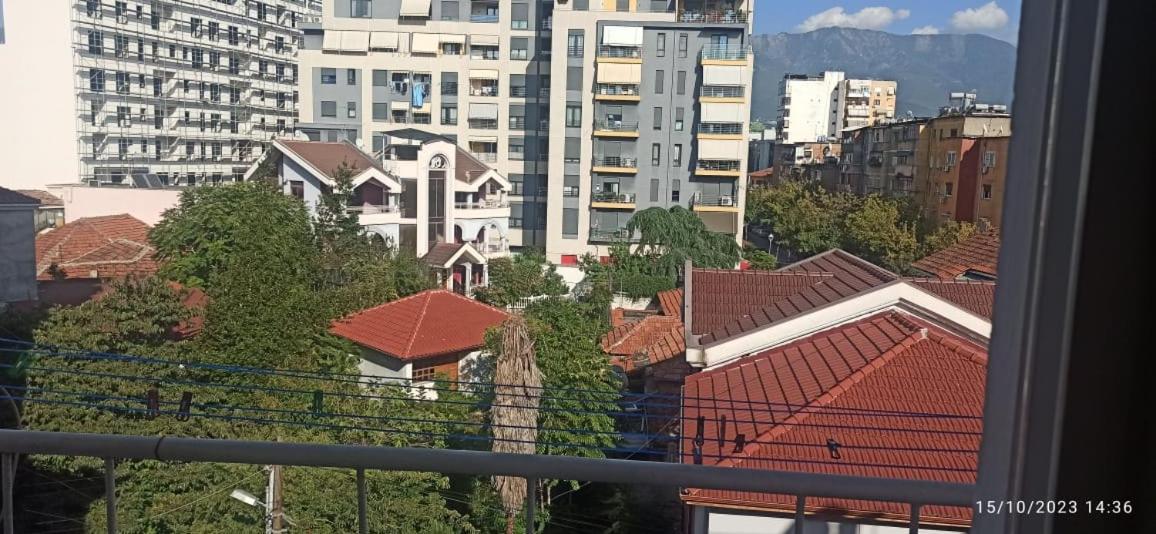 Royal 3 Hostel Тирана Екстериор снимка