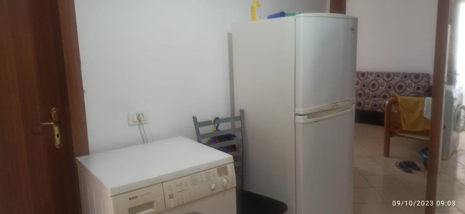 Royal 3 Hostel Тирана Екстериор снимка